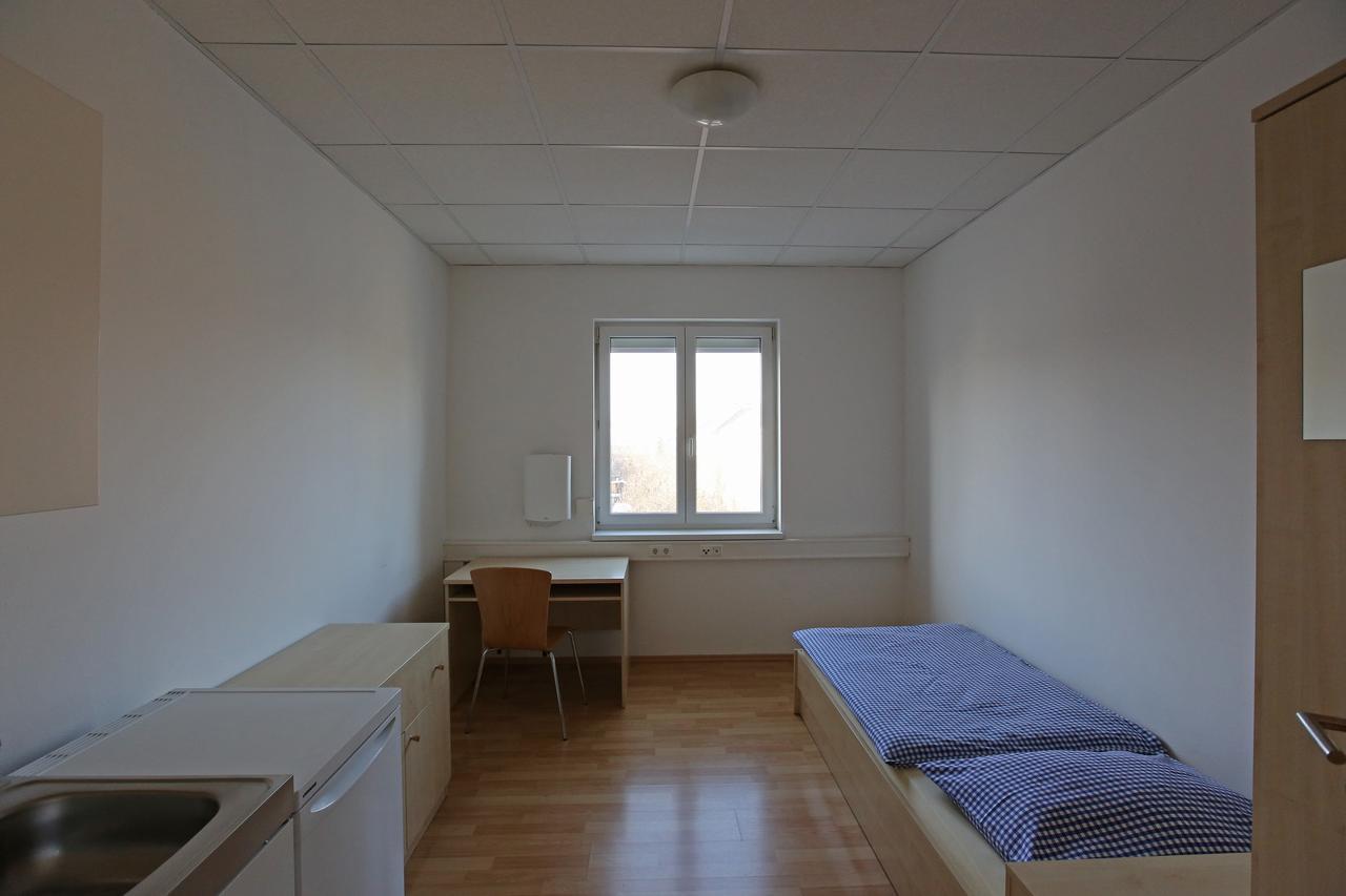 Montagehotel Living@Λιντς Εξωτερικό φωτογραφία