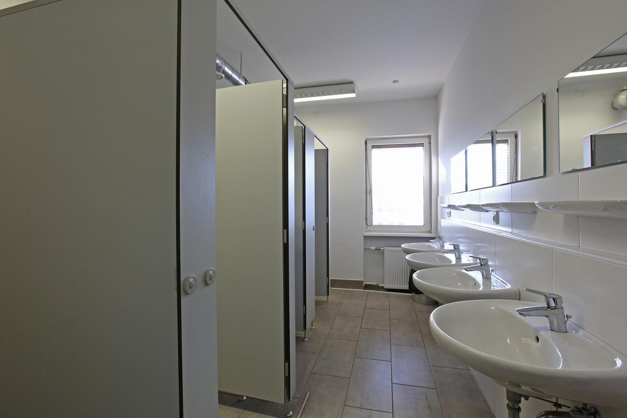 Montagehotel Living@Λιντς Εξωτερικό φωτογραφία